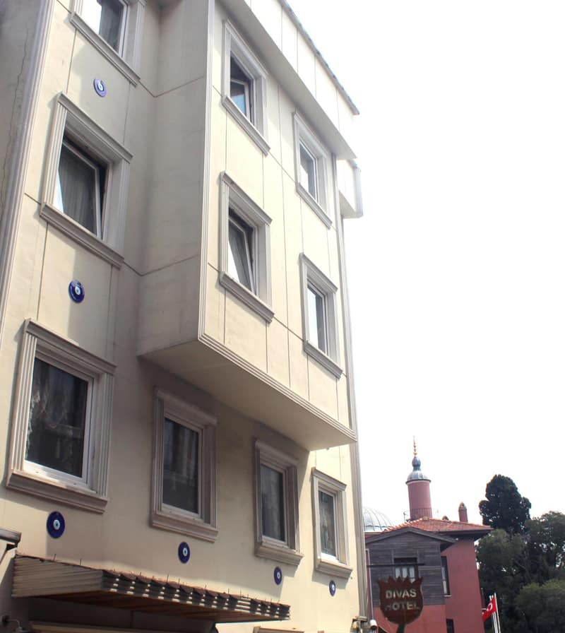 Divas Silver — building