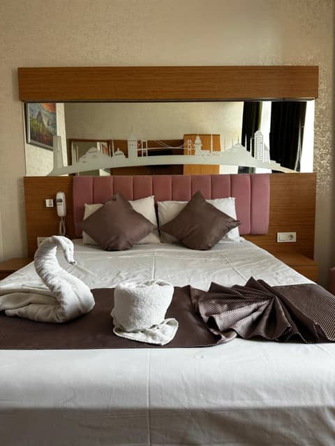 Divas Silver — bedroom