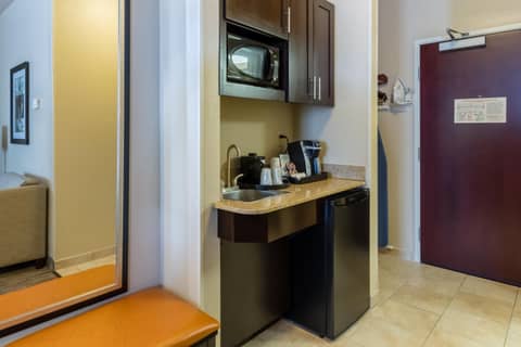 Holiday Inn Express Hotel & Suites Dallas West by IHG — photo 3