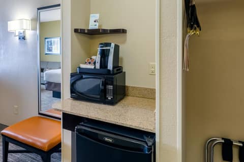 Holiday Inn Express Hotel & Suites Dallas West by IHG — photo 7
