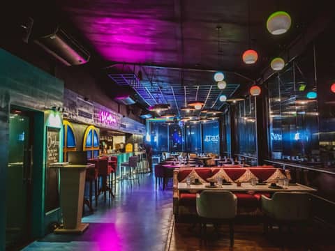 The Ocean Colombo - Guaranteed Sea View Rooms — dining