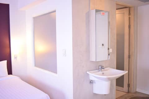 Trang Hotel Bangkok — photo 6