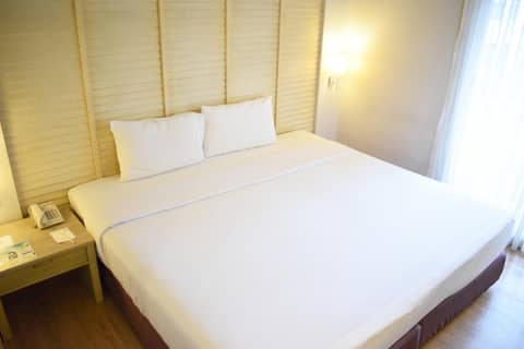 Trang Hotel Bangkok — photo 8