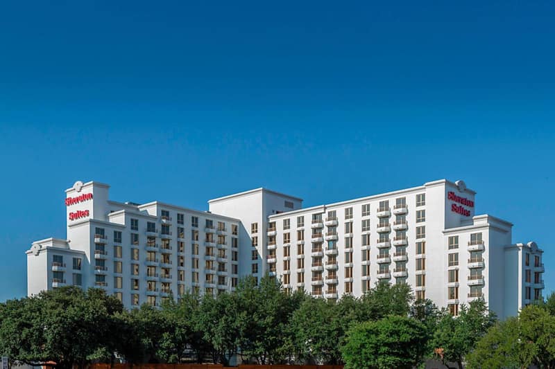 Sheraton Suites Market Center Dallas — building