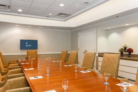 Sheraton Suites Market Center Dallas — photo 6