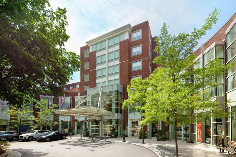 The Inn at Penn, A Hilton Hotel — building