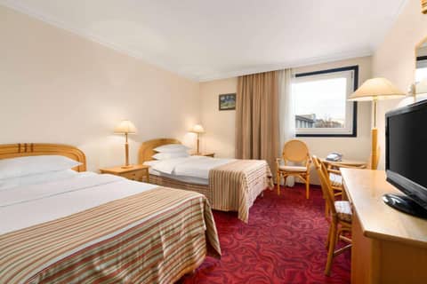 Ramada by Wyndham Sofia City Center — photo 5