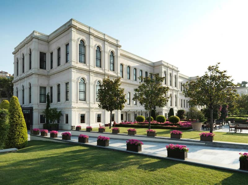 Four Seasons Hotel Istanbul at the Bosphorus — building
