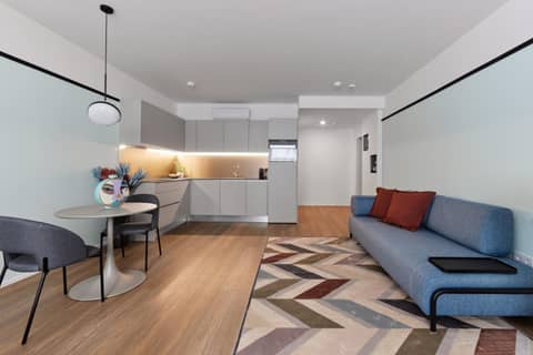 The Amberlyn Suite Hotel — photo 2