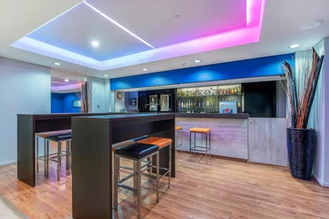 Quality Hotel Ambassador Perth — photo 9