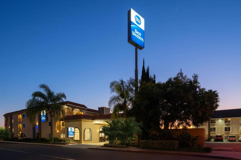 Best Western San Diego/Miramar Hotel — building