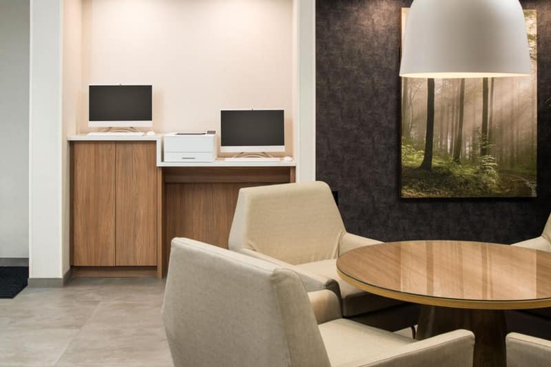 Fairfield Inn & Suites by Marriott Portland Airport — meeting & event spaces