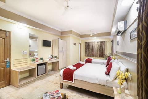 Octave Royal Opera — hotel room