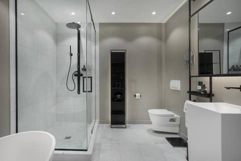 Hotel St.Thomas — bathroom