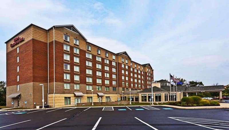 Hilton Garden Inn Cleveland Airport — building