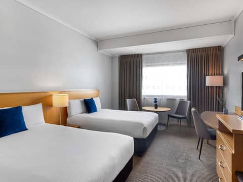 Novotel Perth Langley — hotel room