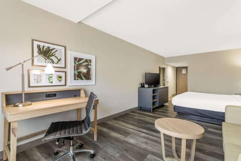 Country Inn & Suites by Radisson, Atlanta Airport South, GA — photo 3