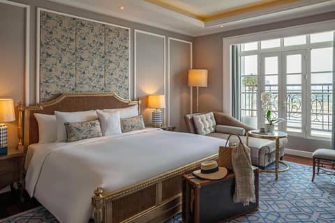 Mia Saigon – Luxury Boutique Hotel — hotel room