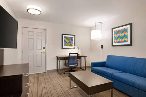 Holiday Inn Express & Suites Sarasota East by IHG — photo 5