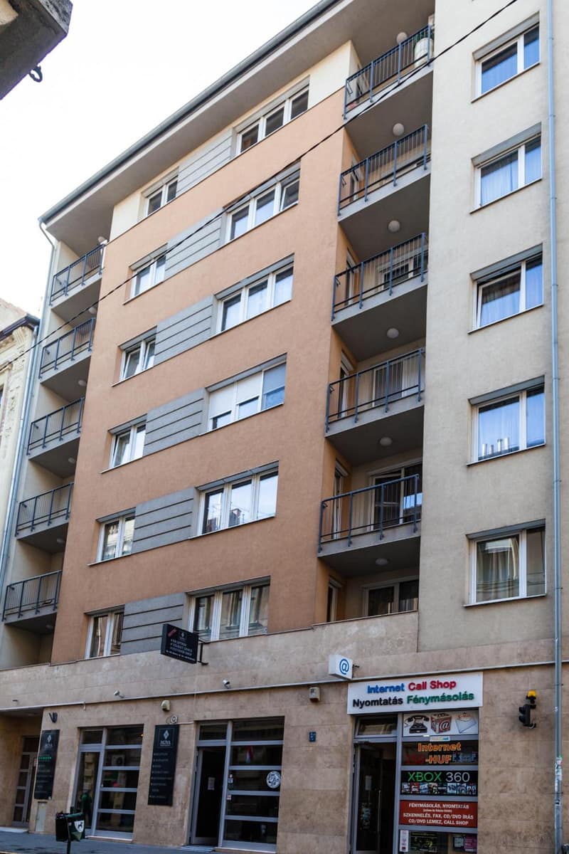 Nova Apartments — building