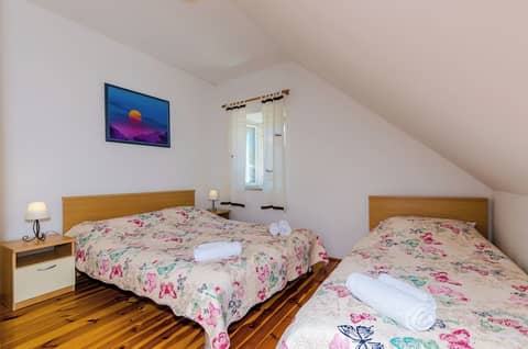 Orka Apartments — bedroom