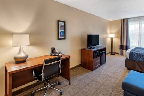 Comfort Inn & Suites Virginia Beach - Norfolk Airport — photo 6