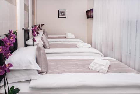 NOX Golders Green — hotel room