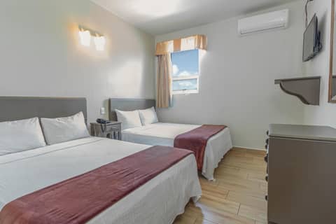 Hotel Plaza del Arco Express — hotel room