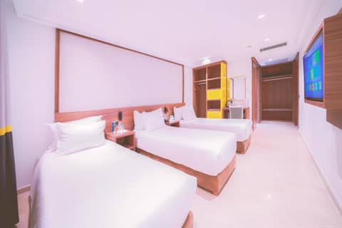 Oum Palace Hotel & Spa — hotel room