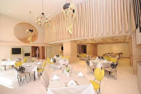 Oum Palace Hotel & Spa — dining
