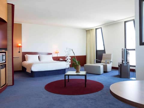 Novotel Suites Marseille Centre Euromed — photo 2