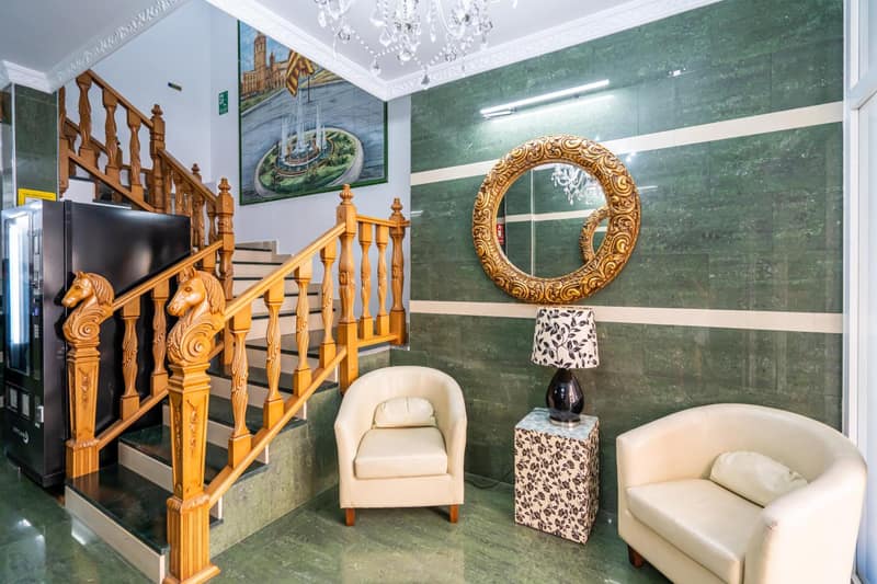 Hostal RR Feria by Beleret — recepcion & lobby