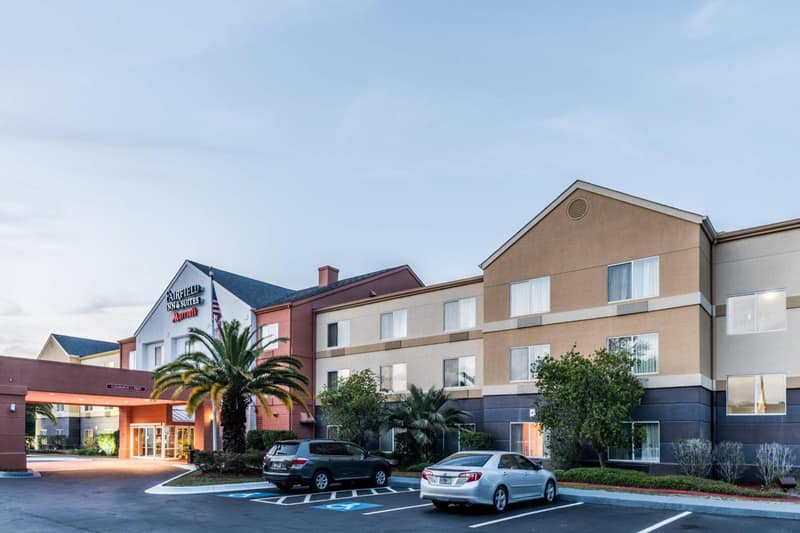 Fairfield Inn & Suites Savannah I-95 South — building