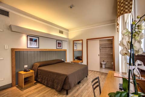 Hotel Delle Nazioni — hotel room