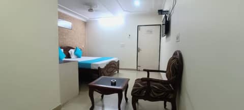 Hotel Jigyasa By Mayda Hospitality Pvt. Ltd. — hotel room