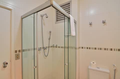 Hotel Castelar — bathroom