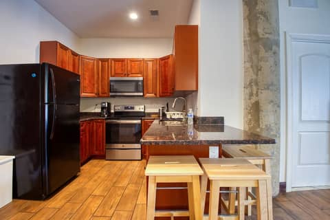 Sosuite at Independence Lofts - Callowhill — photo 8