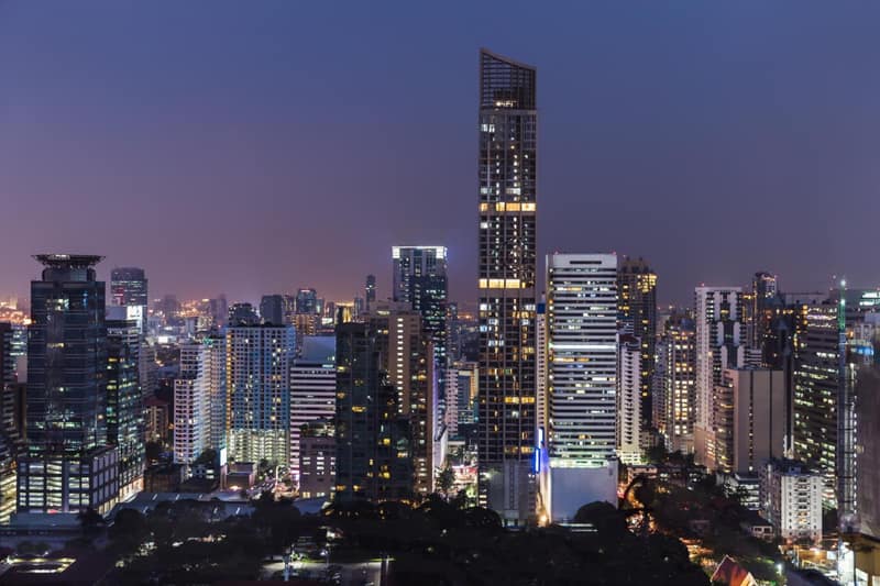 Aloft by Marriott Bangkok Sukhumvit 11 — building