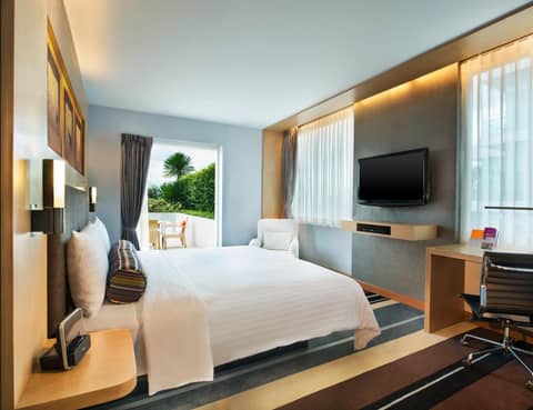 Aloft by Marriott Bangkok Sukhumvit 11 — photo 7