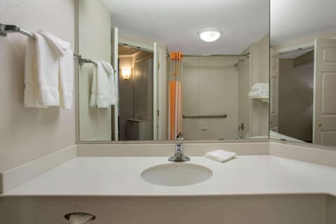 La Quinta by Wyndham Denver Southwest Lakewood — photo 8