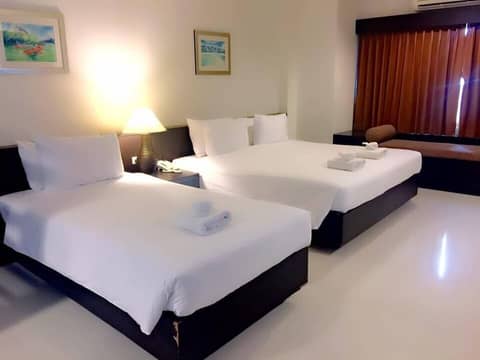 The White Pearl Hotel — hotel room