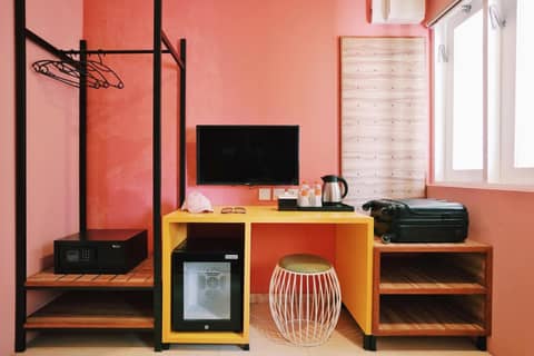 Cara Cara Inn — hotel room