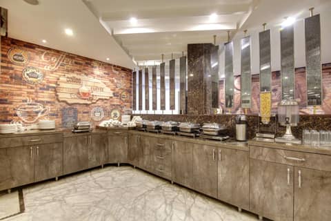 Hotel Almati Inn - Near Delhi Airport — photo 6