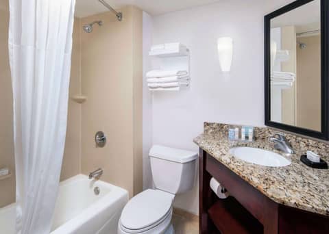 Hampton Inn Austin North — photo 4