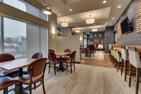 Drury Inn & Suites Cleveland Beachwood — photo 7