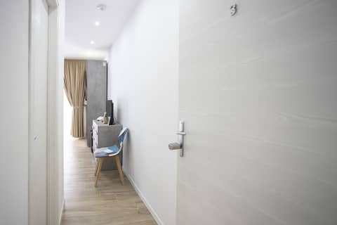 GIULY SUITES & ROOMS — hotel room