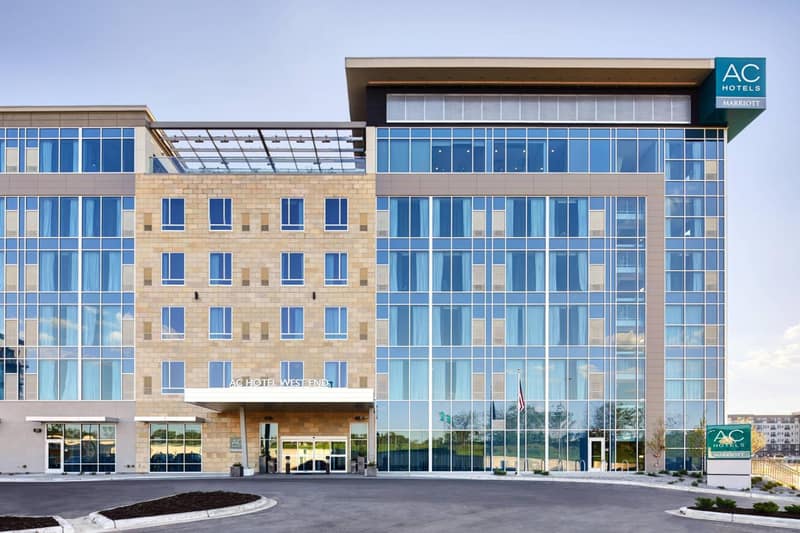 AC Hotel by Marriott Minneapolis West End — building