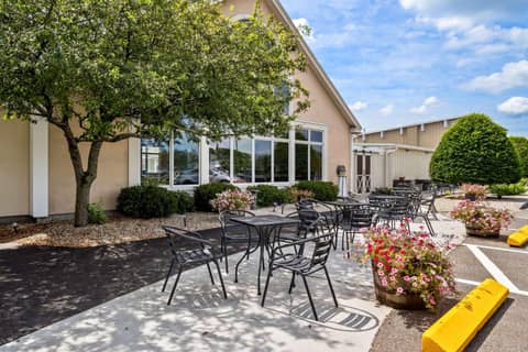 Best Western Merry Manor Inn — photo 4