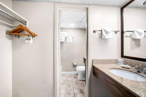 Best Western Merry Manor Inn — photo 8