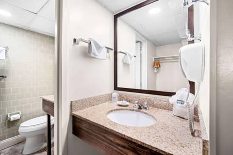 Best Western Merry Manor Inn — photo 9